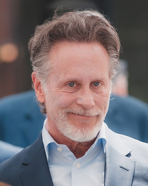 Стивен Уэбер