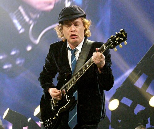 Angus McKinnon Young