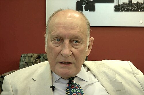 Robert Hillenbrand
